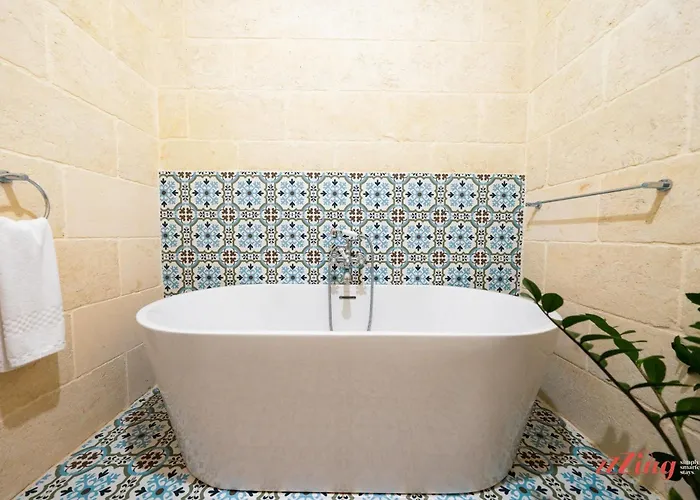 Дом отдыха Eco-friendly Townhouse With Private Pool Надур