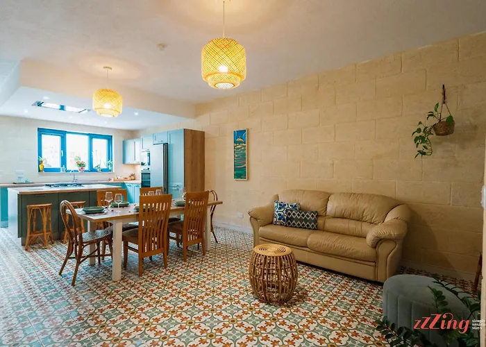 Eco-friendly Townhouse With Private Pool Надур