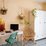 Eco-friendly Townhouse With Private Pool In