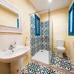 Eco-friendly Townhouse With Private Pool In