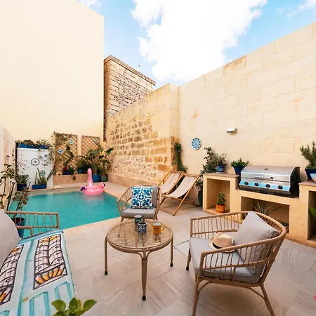 Chic Townhouse With Private Pool & Bbq In Gozo 펜션